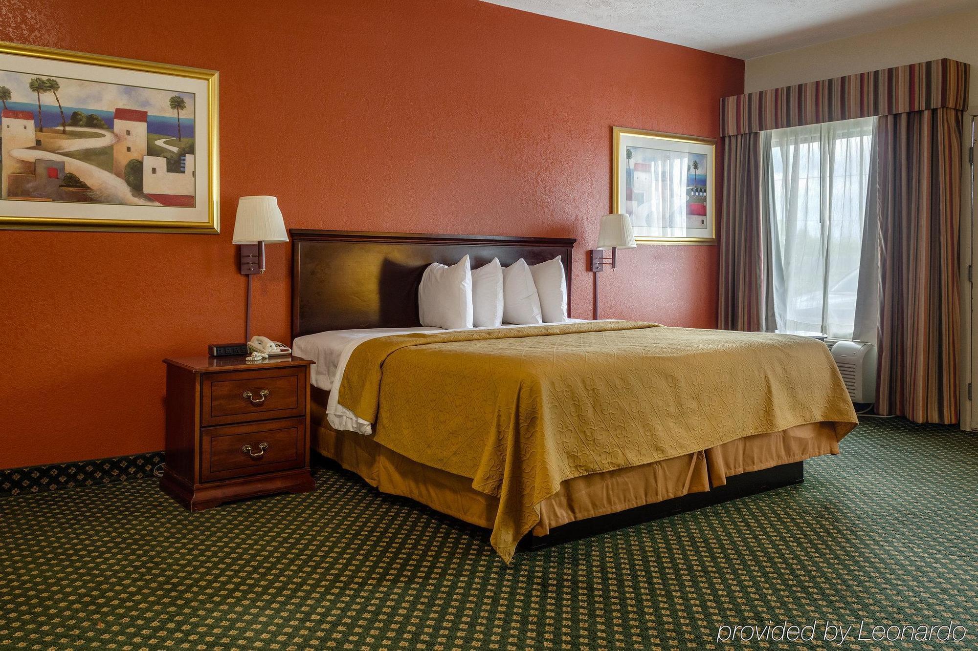 Econo & Hotel Philadelphia